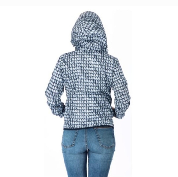 NWOT Armani Exchange Packable Logo Windbreaker Jacket. Size M - Picture 4 of 16